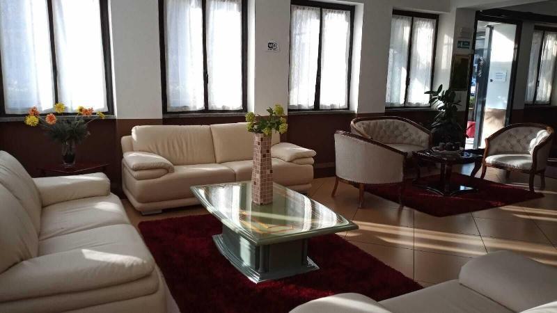 Hotel Socrate Lavena Ponte Tresa Bagian luar foto