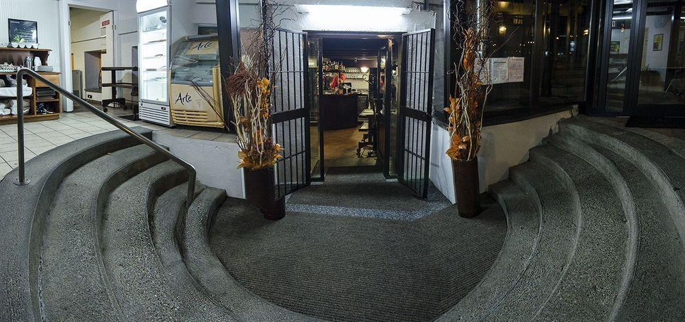 Hotel Socrate Lavena Ponte Tresa Bagian luar foto